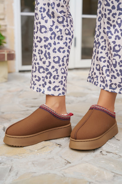 Chestnut Contrast Print Suede Plush Lined Snow Boots