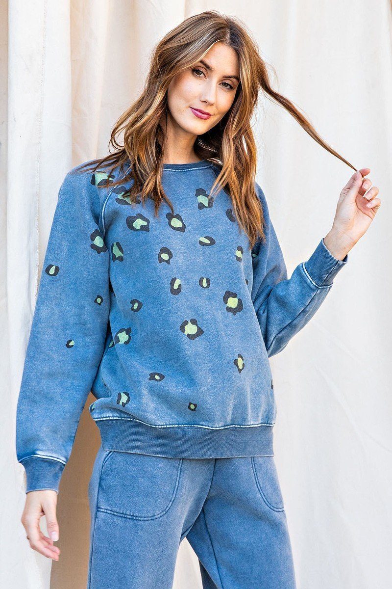 Leopard Print Sweatshirt - Jus Fancee Boutique
