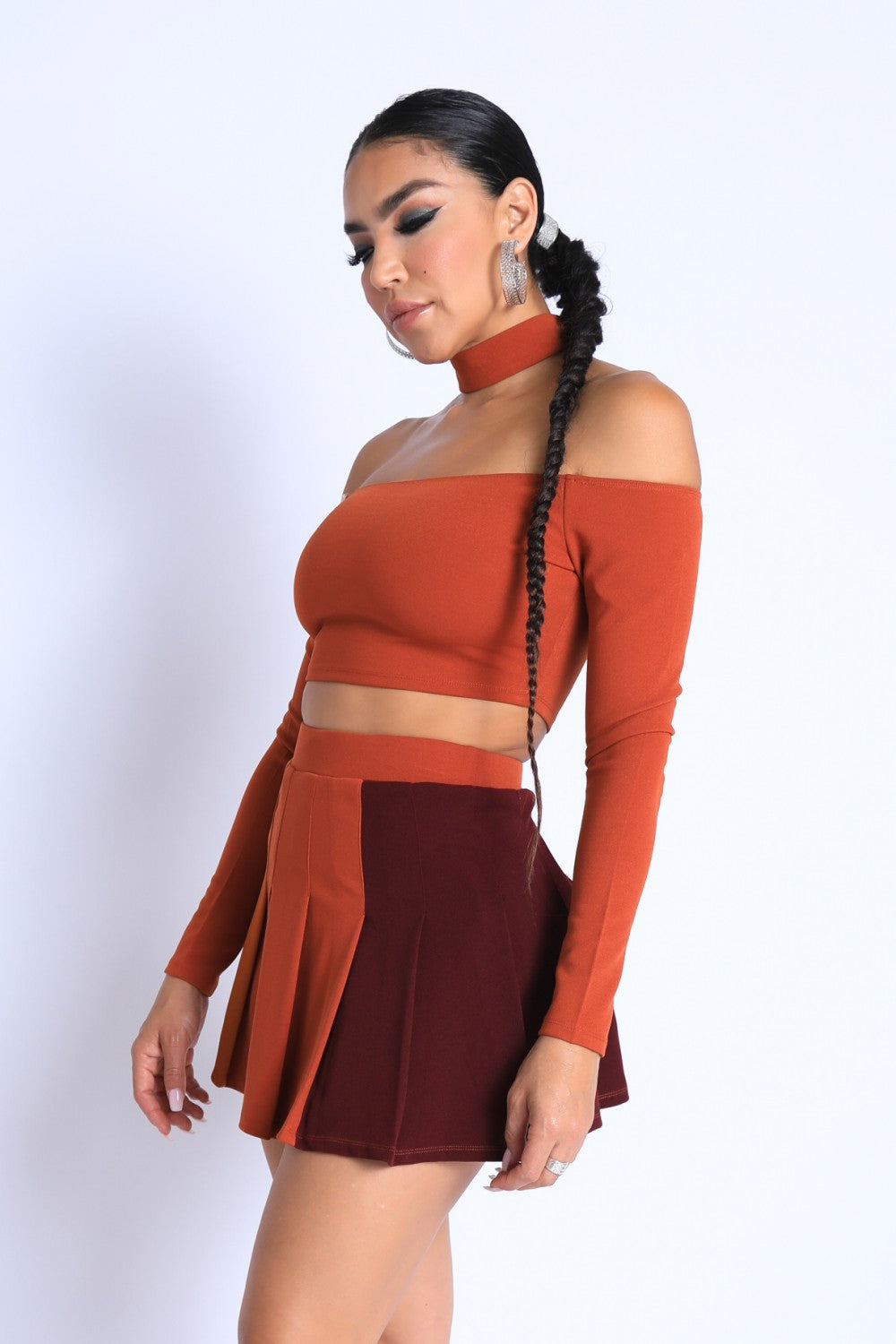 Long Sleeve Top w Choker Off-shoulder Pleated Skirt Set